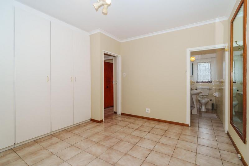3 Bedroom Property for Sale in Kenilworth Western Cape